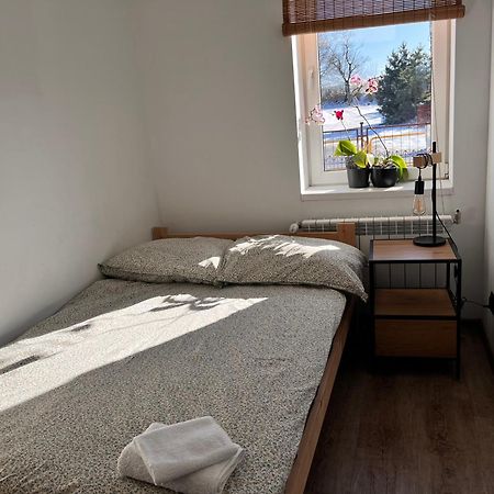 Apartament Numer 1, Dwie Sypialnie Dwa Lozka Orzysz Extérieur photo